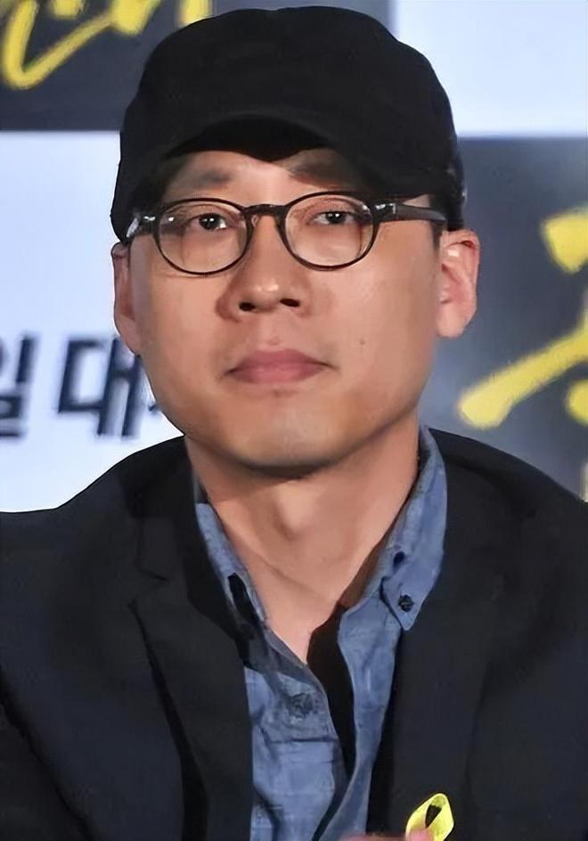 张紫妍 张紫妍半蹲解锁高尔夫球 