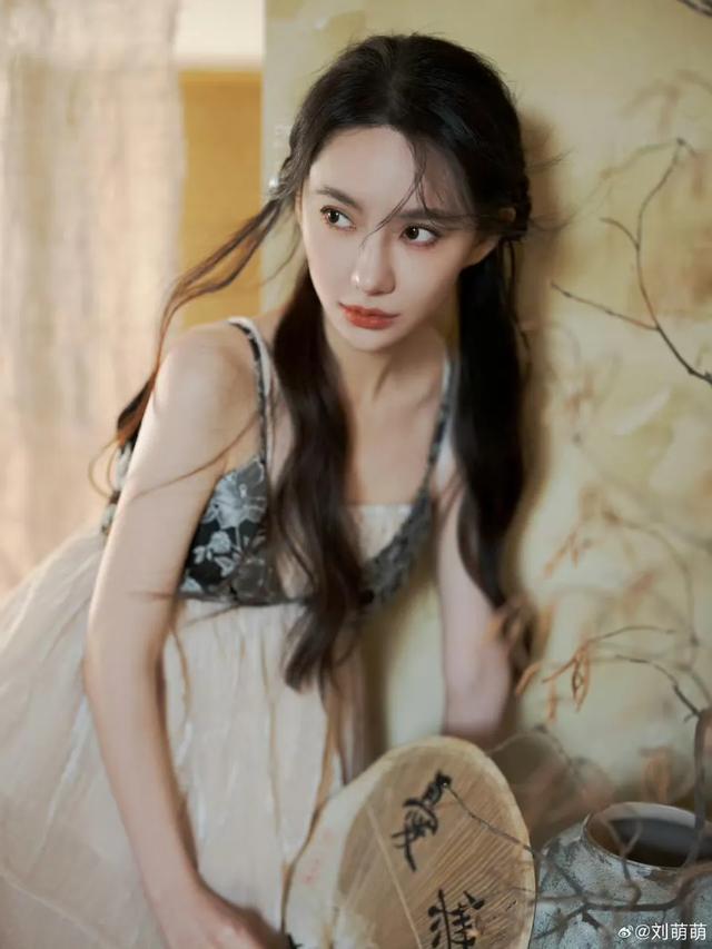 刘萌萌素颜 刘萌萌侧脸 刘萌萌素颜 刘萌萌侧脸