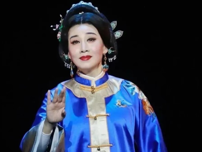 韩再芬老公 韩再芬老公刘太华是做什么的 