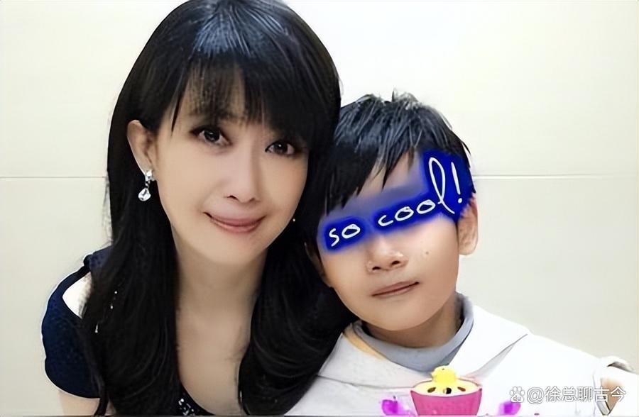 孟庭苇出轨女助理 孟庭苇女助理长什么样 