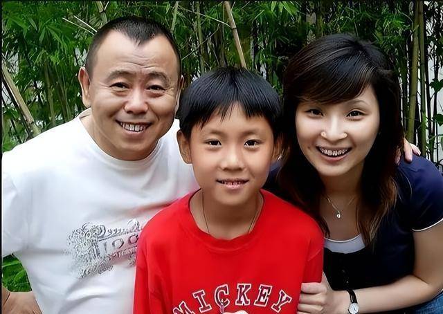 潘阳为什么离了婚 潘阳与石磊的婚姻状况 潘阳为什么离了婚 潘阳与石磊的婚姻状况