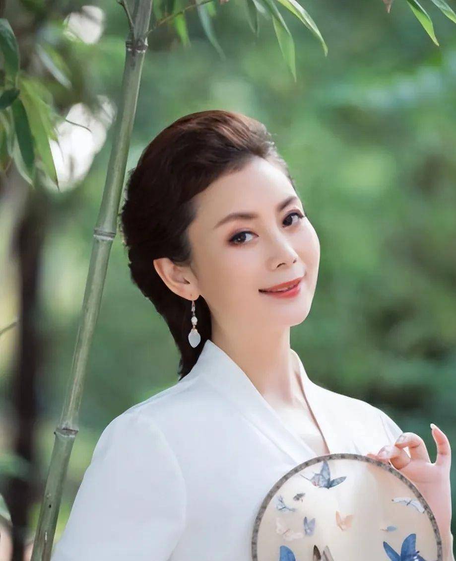 谭梅 谭梅普洱茶团体简历 