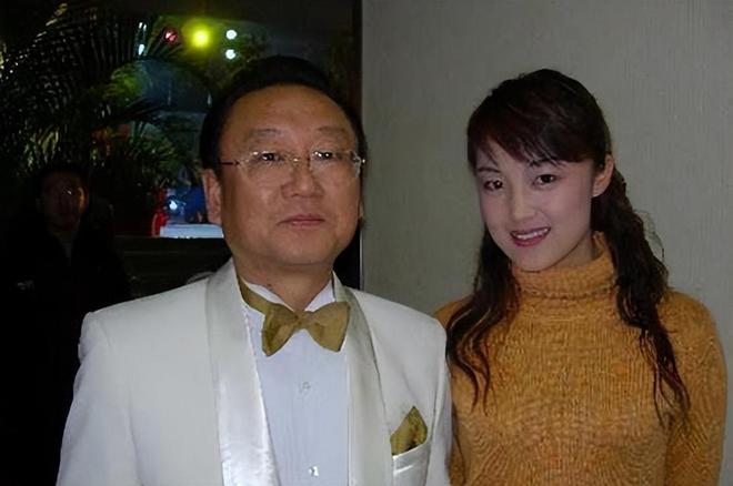 张铁林的老婆 张铁林个人简历现在老婆 