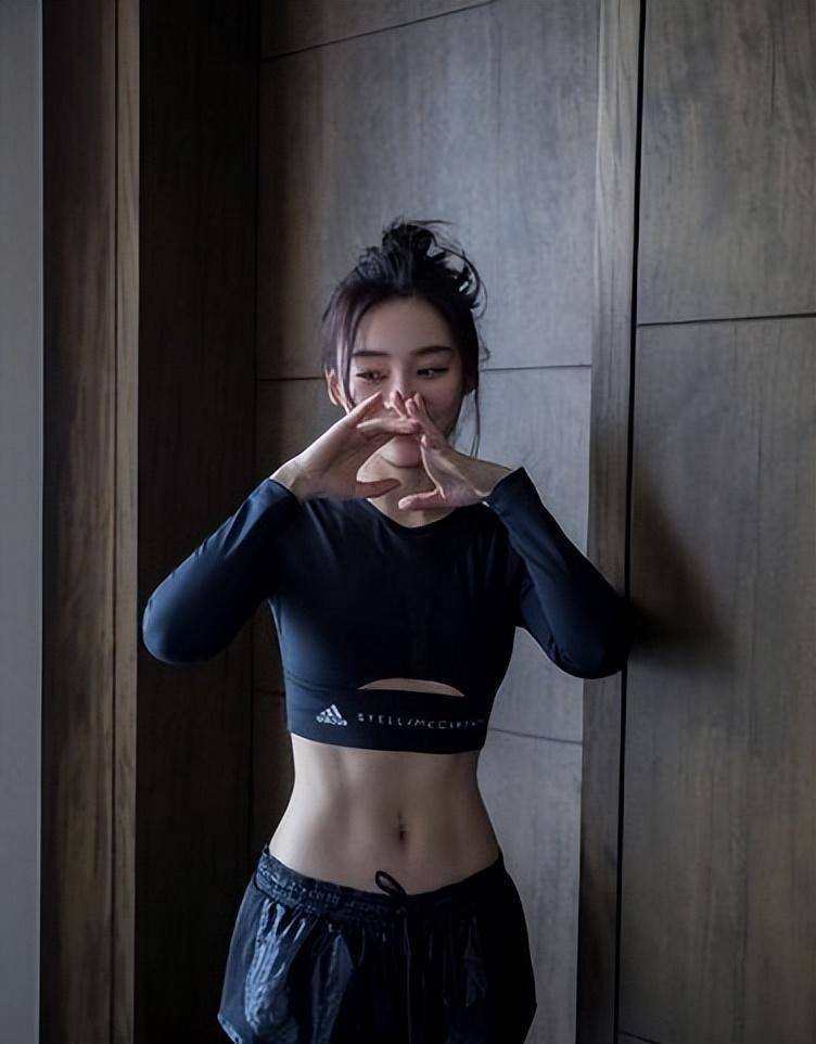 何晟铭女友 何晟铭有女朋友吗