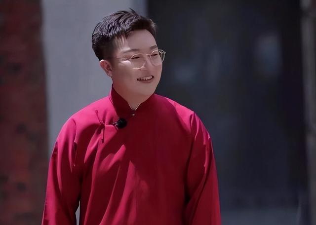 烧饼批栾云平私自演出 烧饼被栾云平怼 