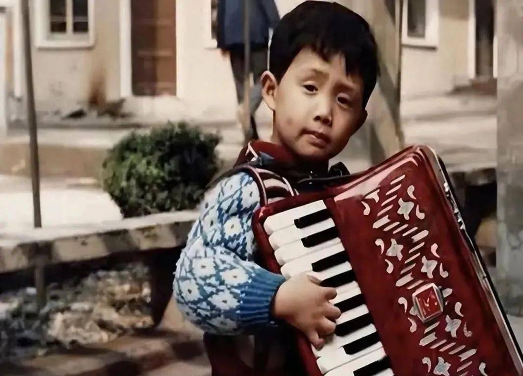 李云迪母亲宣布 李云迪母亲宣布离婚了吗 