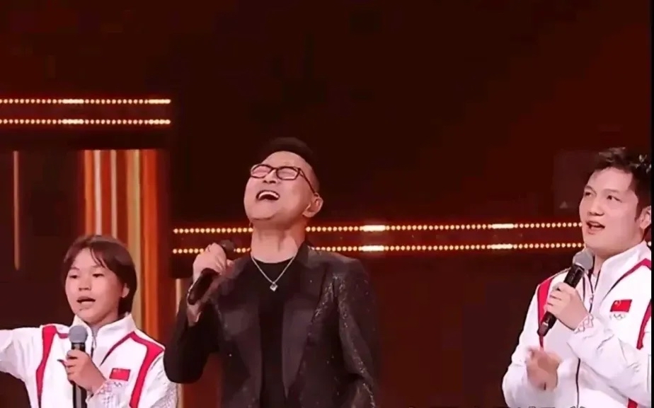 各人来帮汪峰上头条 各人来帮汪峰上头条了吗 各人来帮汪峰上头条 各人来帮汪峰上头条了吗