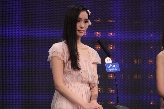 邢星牵手乐成 邢星fiona 