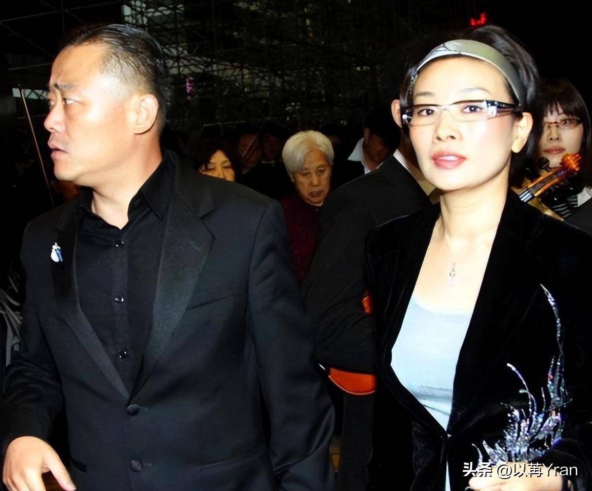 周立波妻子胡洁 周立波妻子胡洁现状如何 