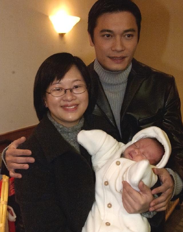 罗嘉良妻子 罗嘉良妻子苏岩的照片 