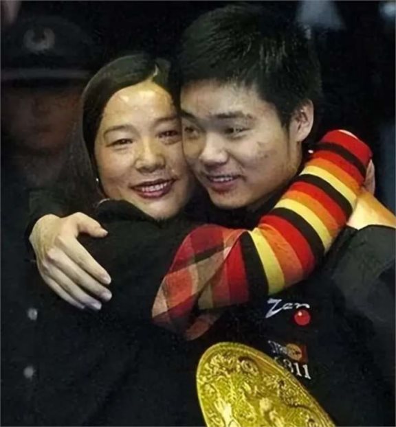 丁俊晖潘晓婷 丁俊晖潘晓婷的恋情 丁俊晖潘晓婷 丁俊晖潘晓婷的恋情