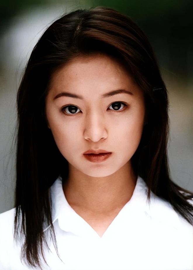滨崎步素颜 滨崎步颜值巅峰有多美 