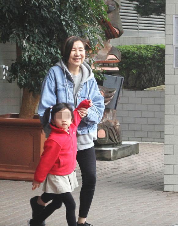 杨幂女儿小糯米照片 杨幂女儿小糯米照片大全 