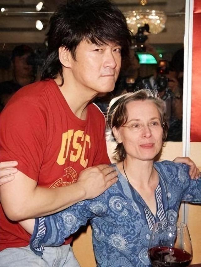 康粹兰 周华健老婆 康粹兰 