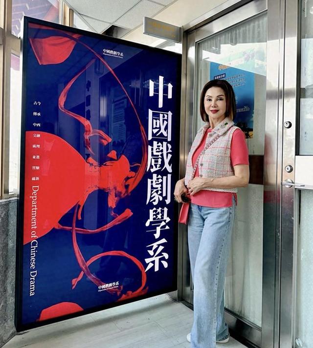 林建岳与前妻谢玲玲 林建岳谢玲玲成婚照片 