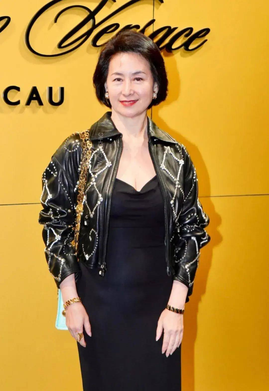 孟晚舟是谁的女儿 请问孟晚舟是谁的女儿