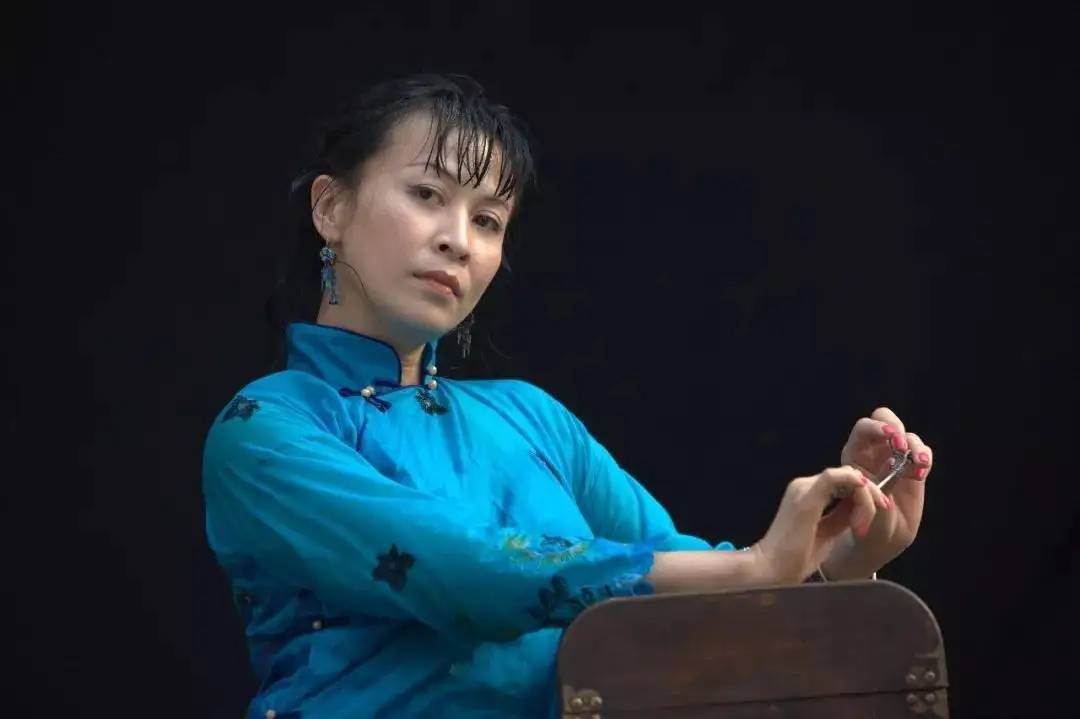 让子弹飞大胸 让子弹飞 肌肉