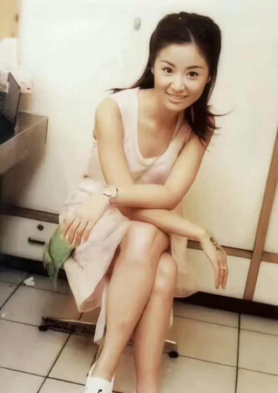 林心如晒硕士结业照 林心如晒硕士结业照的视频 