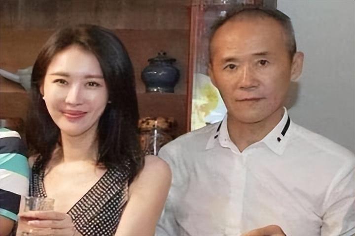 王石妻子 王石妻子李靓蕾简历 