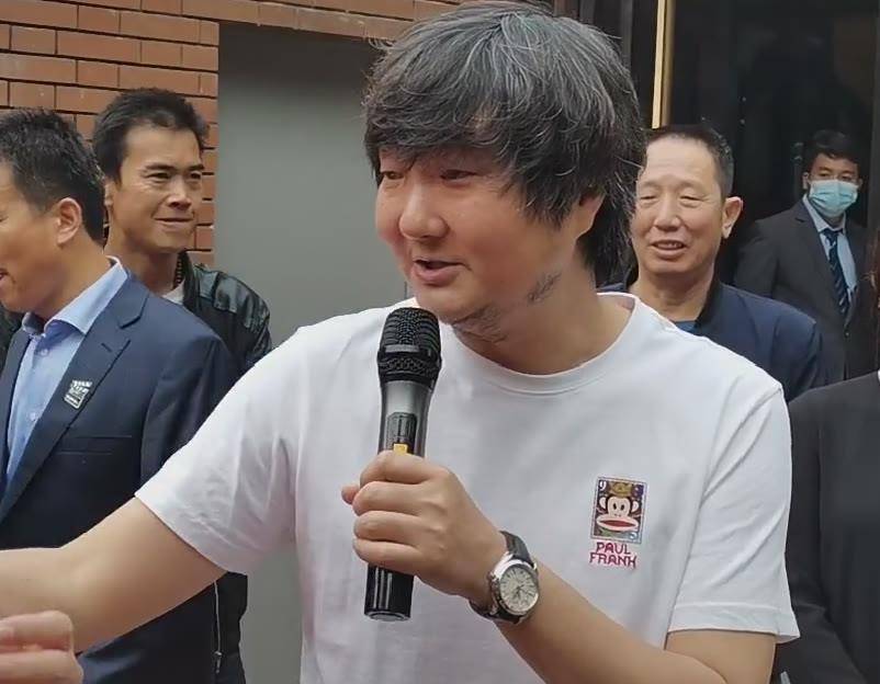 王大治家庭配景 王大治家庭配景惊人 