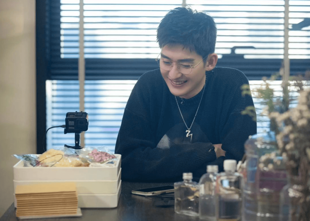 张翰终于可以放心吃牛肉面了 张翰5年了终于可以吃牛肉面了 
