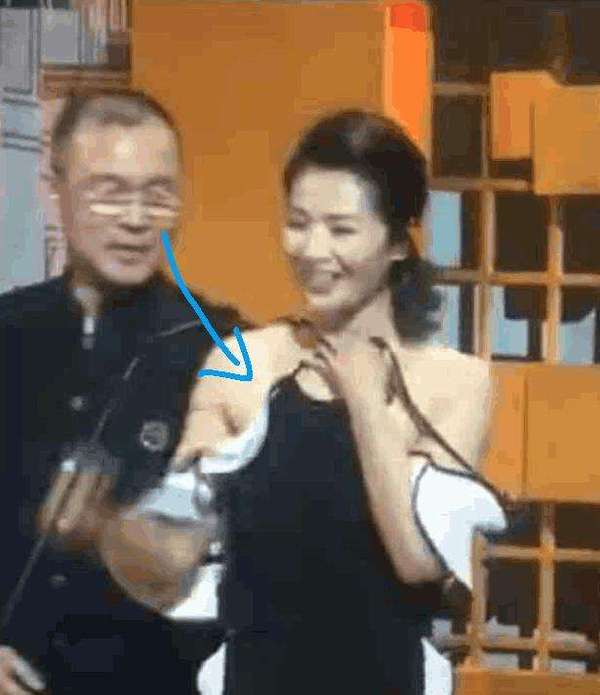 刘涛衣服滑落 刘涛衣服滑落未删减 