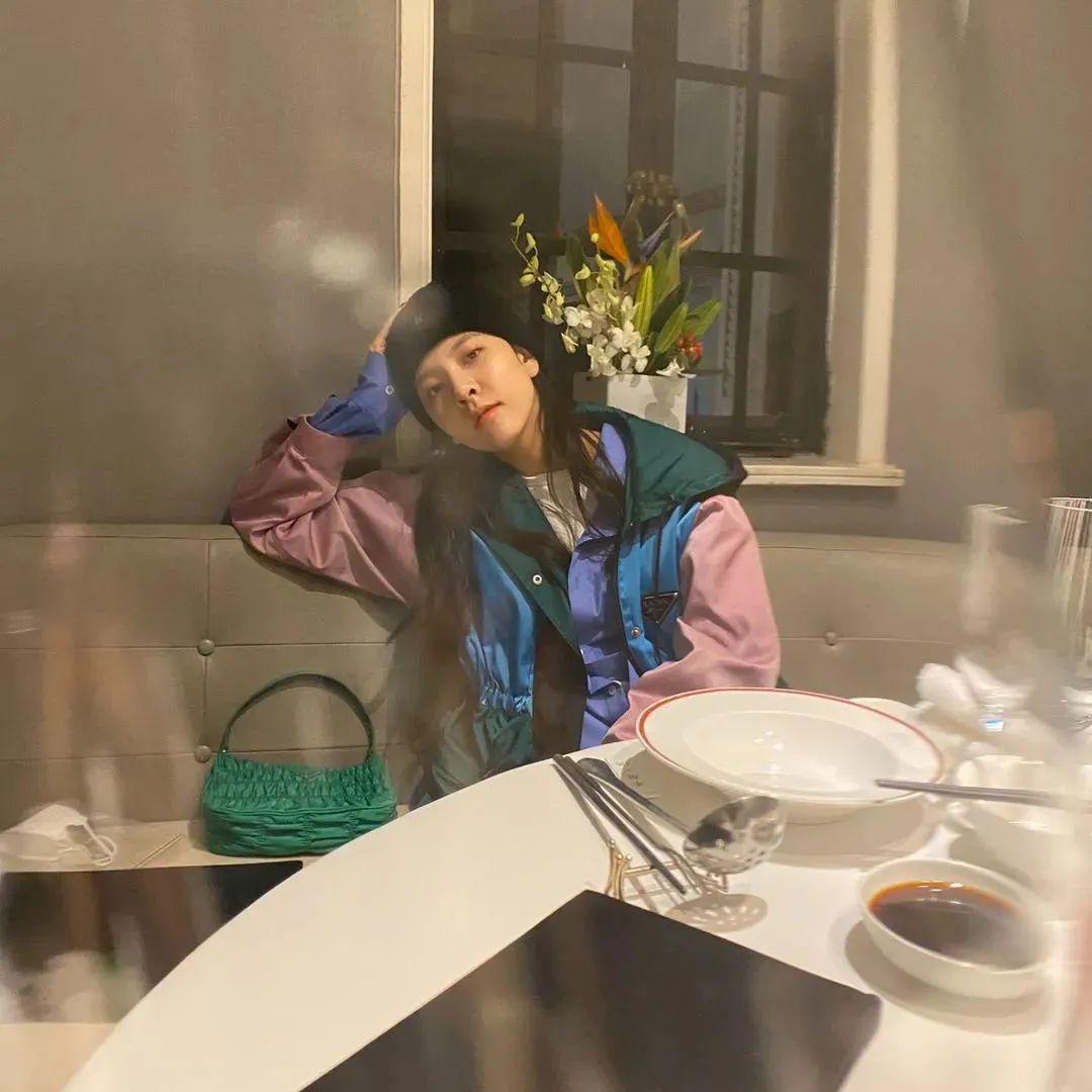 宋妍霏我妈一个人坐飞机走了 宋妍霏我妈一个人坐飞机走了是哪一集