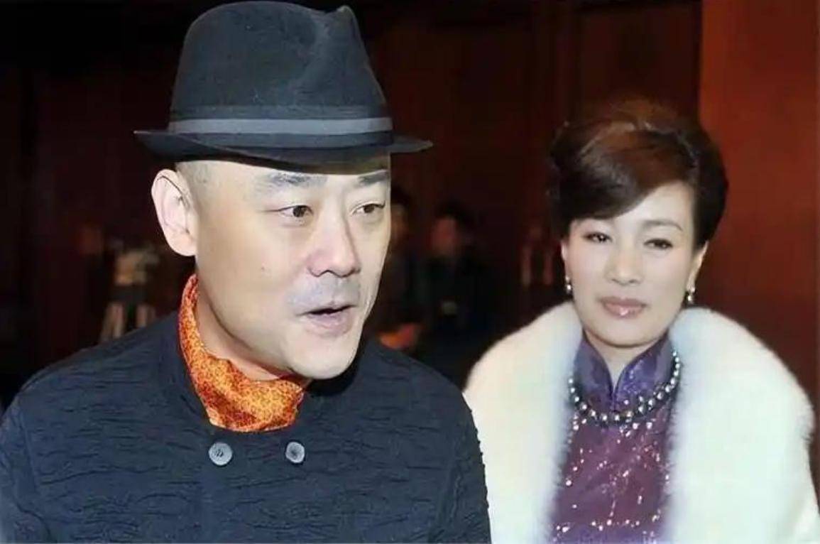 周立波老婆胡洁前夫 周立波老婆胡洁年龄