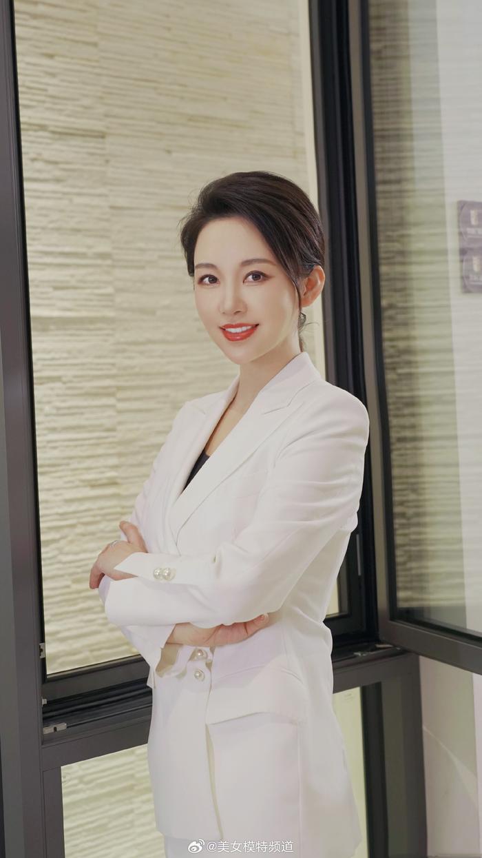 潘晓婷男人装 py男 潘晓婷