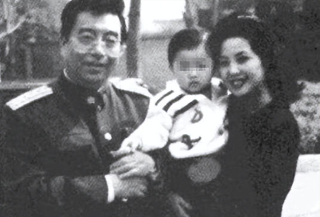 李双江前妻丁英照片 李双江前妻丁英照片简介 