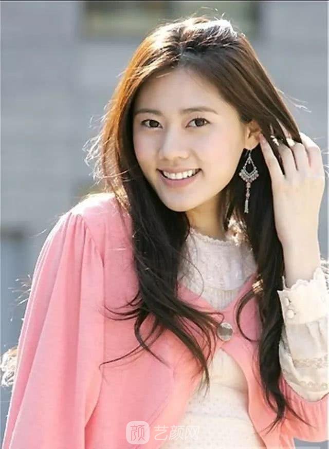 秋瓷炫整容前后 秋瓷炫几岁 