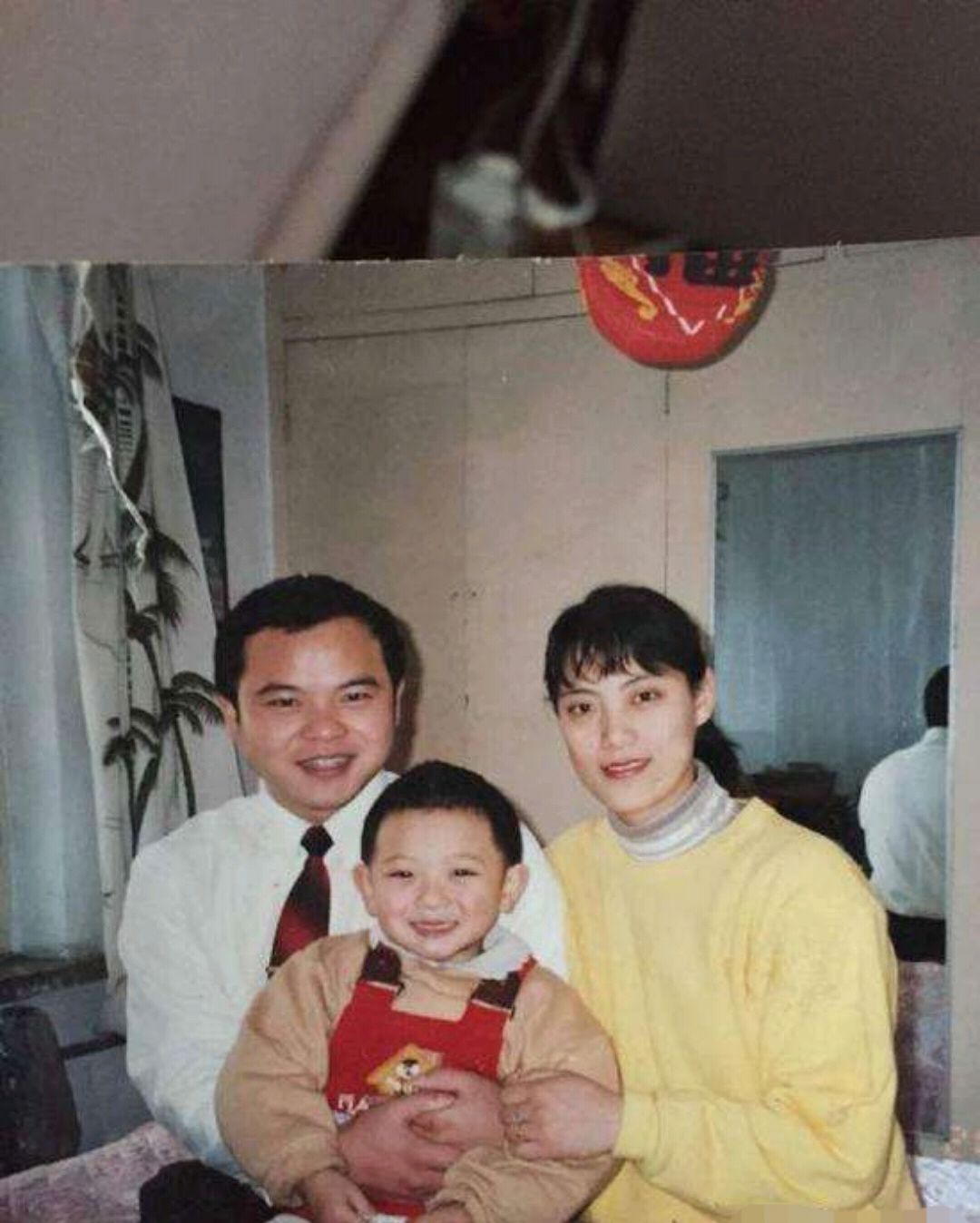 黄子韬爸爸追悼会 黄子韬父亲追悼会举行 