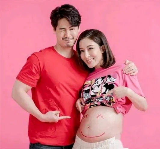 杨怡罗仲谦成婚 杨怡罗仲谦婚礼现场 