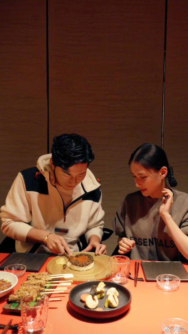 窦骁晒何超莲结业证 窦骁何超莲采访 窦骁晒何超莲结业证 窦骁何超莲采访