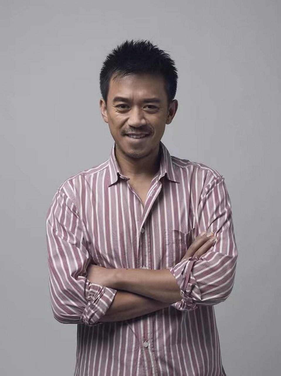 孙宁和王学兵 王学兵孙宁婚纱照很都雅 
