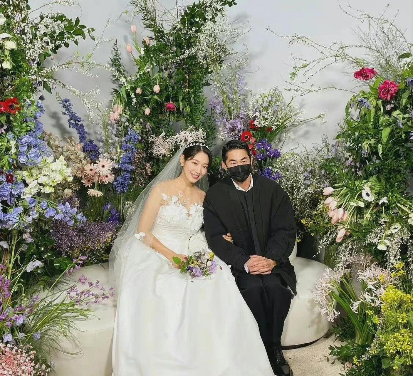 朴信惠崔泰俊婚礼现场曝光 朴信惠崔泰俊干系 