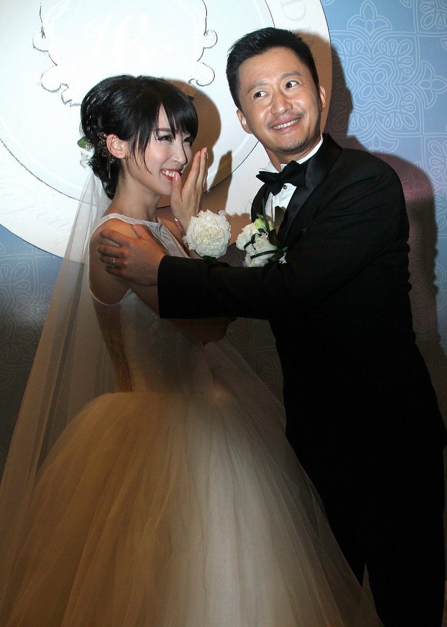 吴京谢楠的婚纱照 吴京谢楠婚纱照大图 