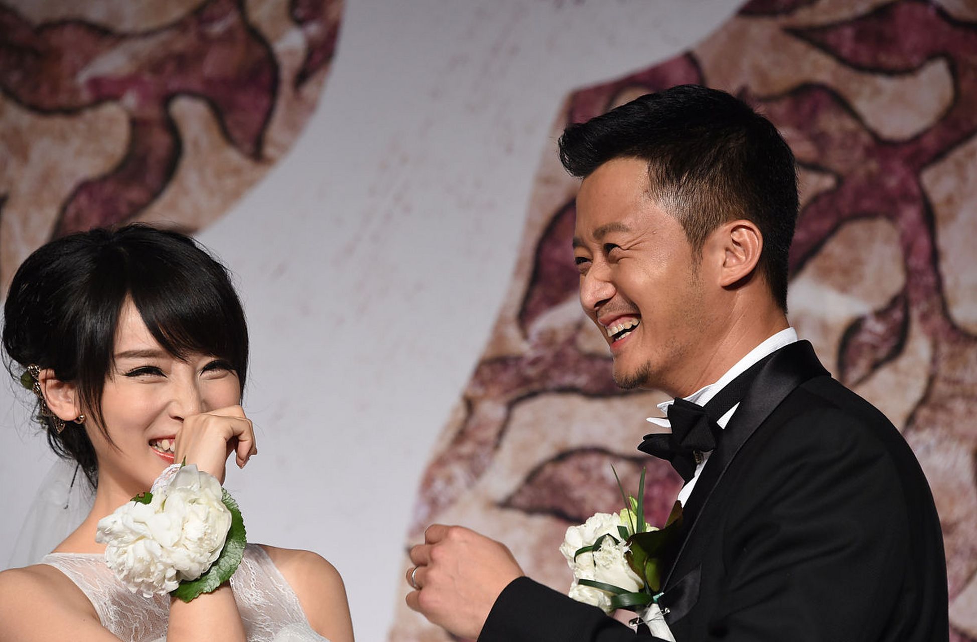 吴京谢楠的婚纱照 吴京谢楠婚纱照大图 