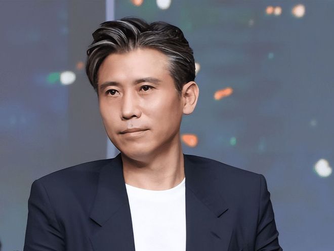 很是静间隔李乃文 很是静间隔李乃文和同学 