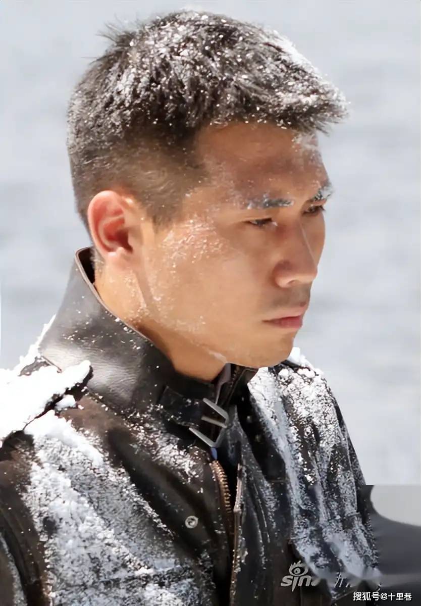 很是静间隔李乃文 很是静间隔李乃文和同学 