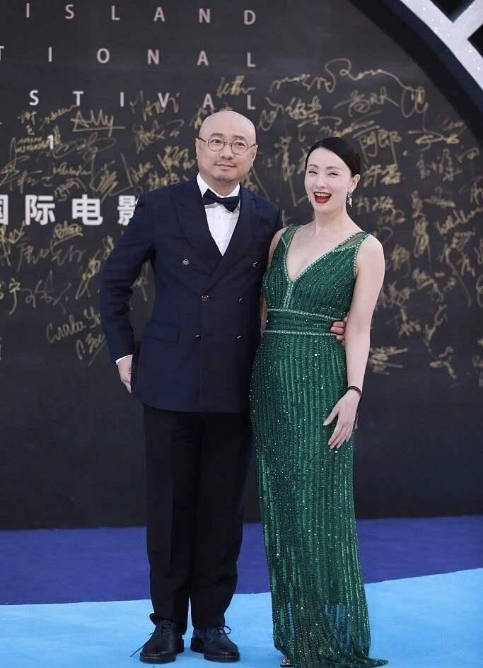 徐峥肚子像怀胎7月 徐峥晒照回应肚子大 视频