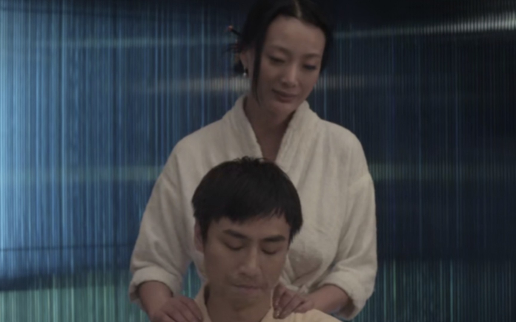 一路向西的女主角 一路向北李丹预告片