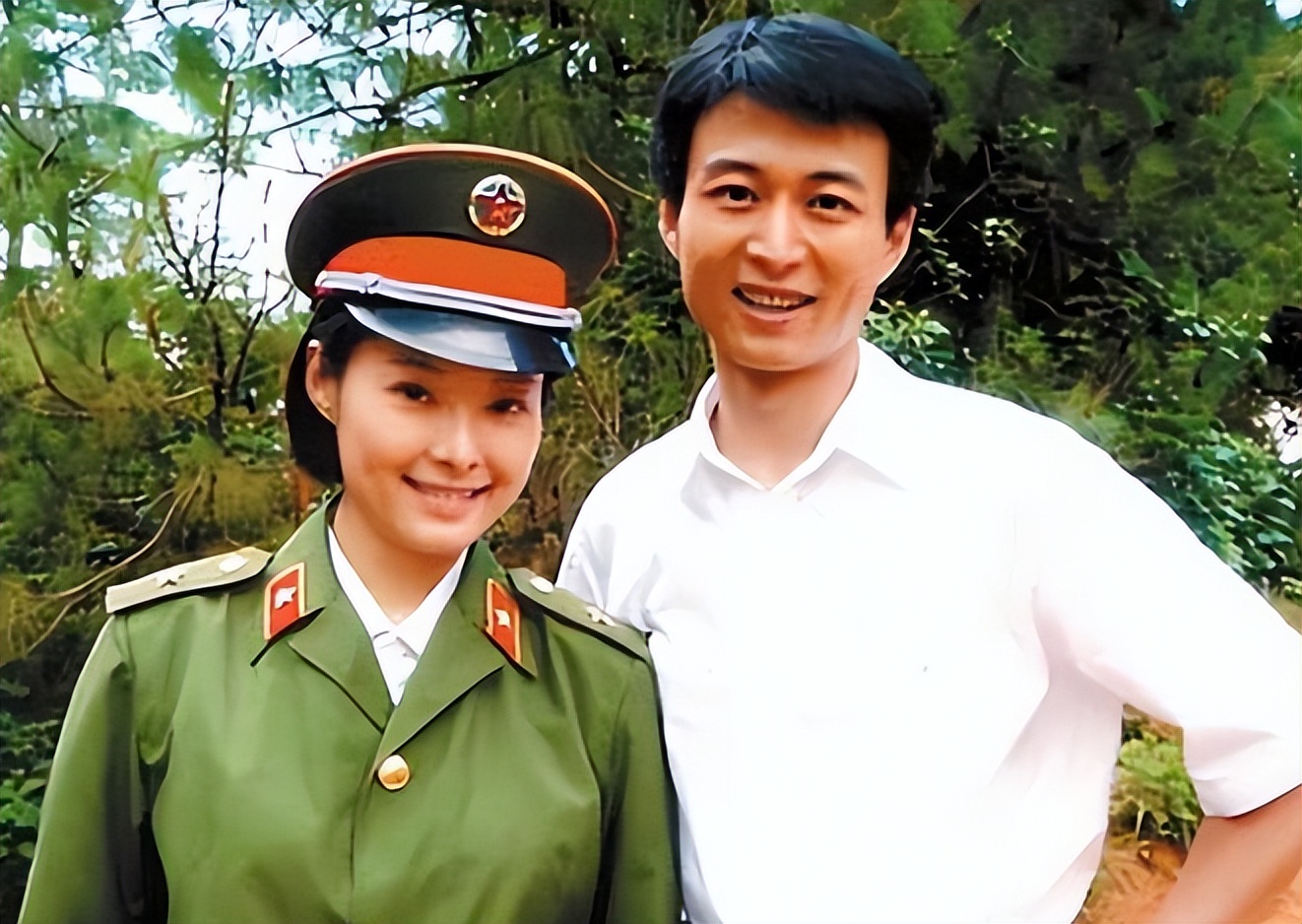 演员赵岭 演员赵岭现任妻子