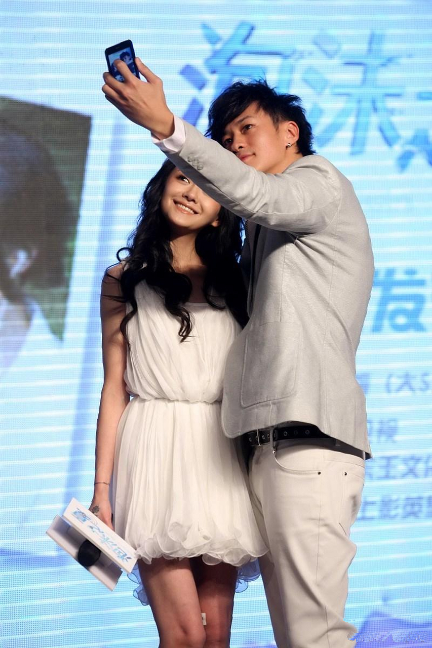 何润东成婚照 何润东成婚视频全集 