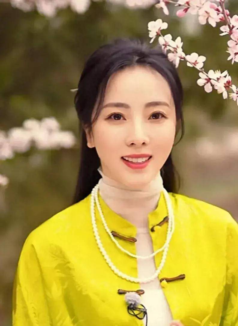 李思思生活照 李思思 生活照