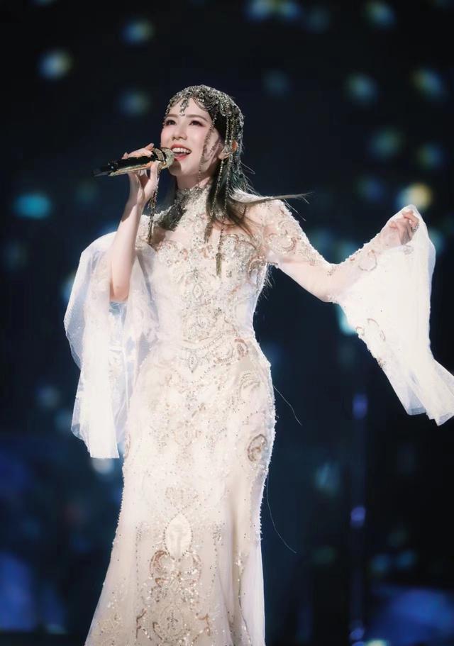 江苏卫视跨年演唱会2019 江苏卫视跨年演唱会20192020