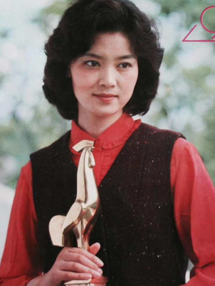 潘虹有孩子吗 潘虹有没有成婚 潘虹有孩子吗 潘虹有没有成婚