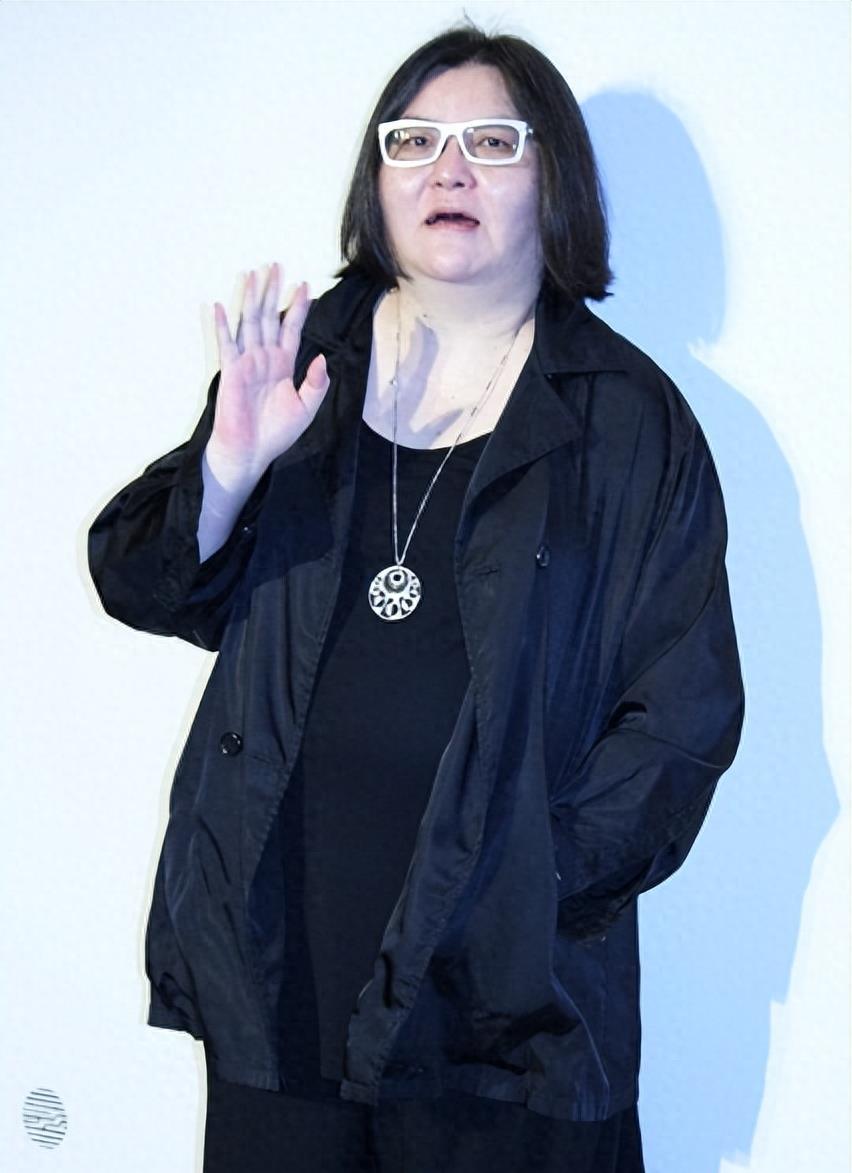 宽姐 宽姐的儿子邱炜煌简介