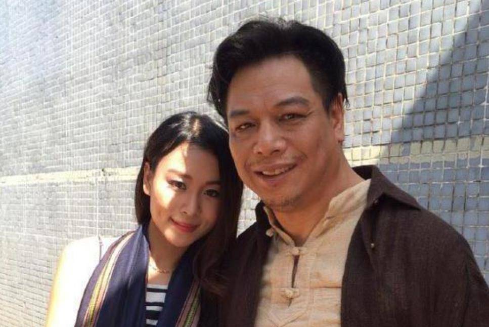 计春华妻子照片 计春华妻子团体材料 
