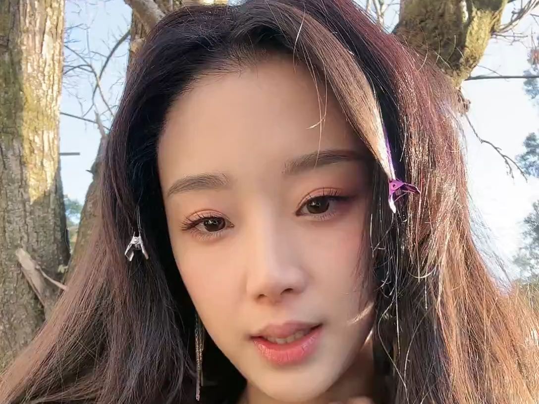 非诚勿扰12号谢羽亿 非诚勿扰的谢羽亿跟谁牵手了 